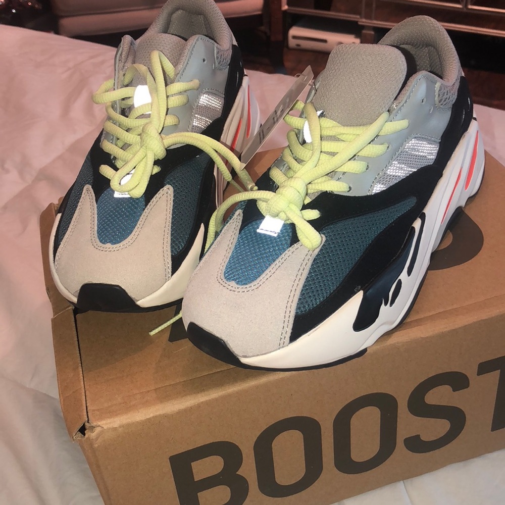 Yeezy 700 Waverunner